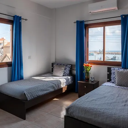 Zima Two Seaside Apartment